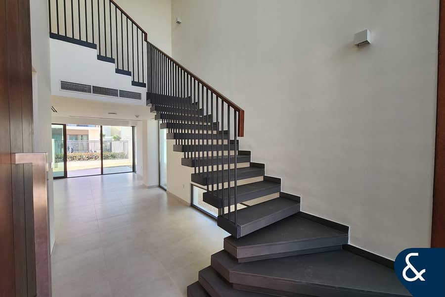 Green backing | Aston Style | 4 Bed