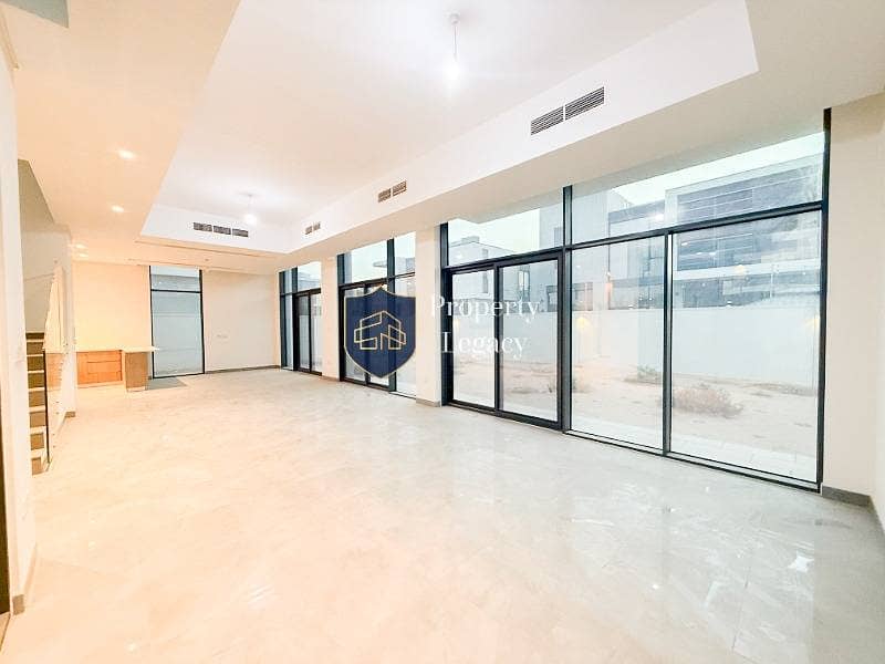 Vacant | Close to Pool | Murooj East