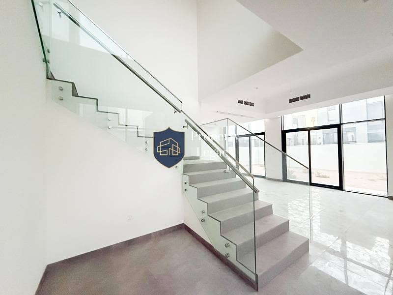 Vacant | Close to Pool | Murooj East - Image 7