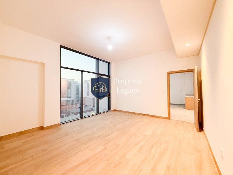 Vacant | Close to Pool | Murooj East - Image 9