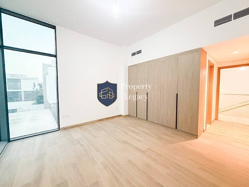 Vacant | Close to Pool | Murooj East - Image 10