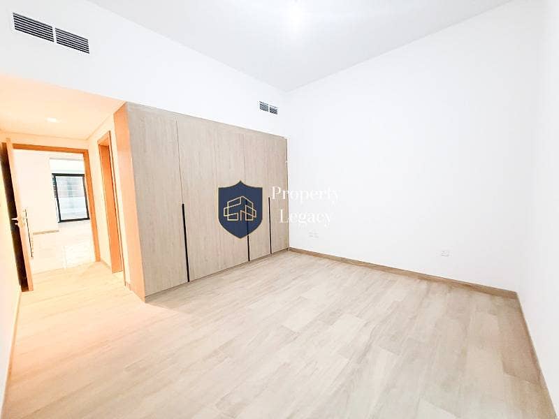 Vacant | Close to Pool | Murooj East - Image 12