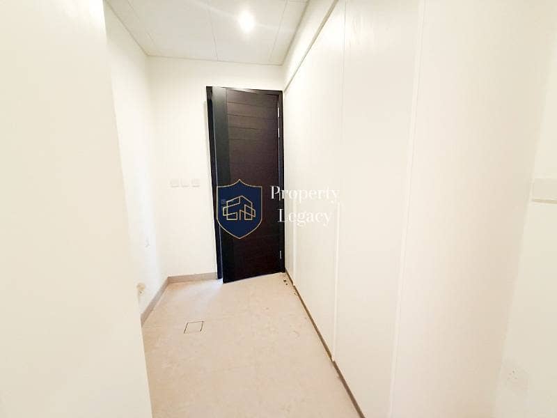 Vacant | Close to Pool | Murooj East - Image 13