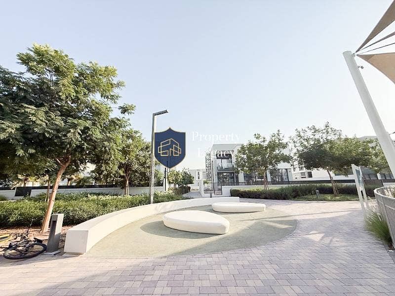 Vacant | Close to Pool | Murooj East - Image 22