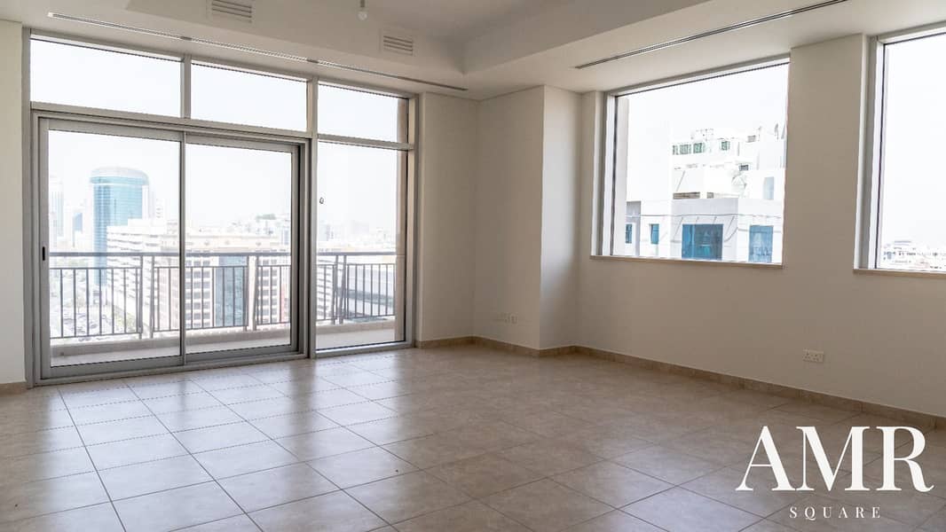 Clock Tower View | Unfurnished | High Floor
