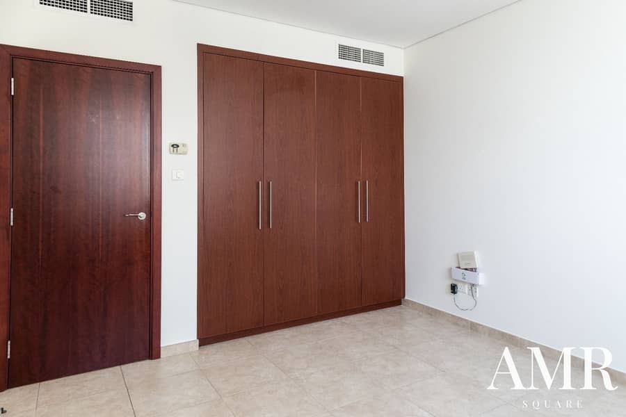 Clock Tower View | Unfurnished | High Floor - Image 8