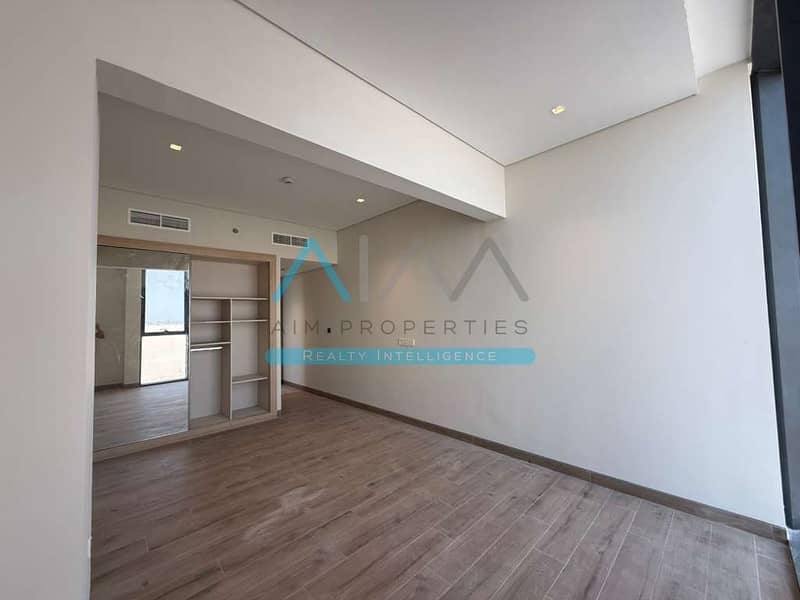 Brand New 3BHK + Maid | Spacious Layout, Prime Location