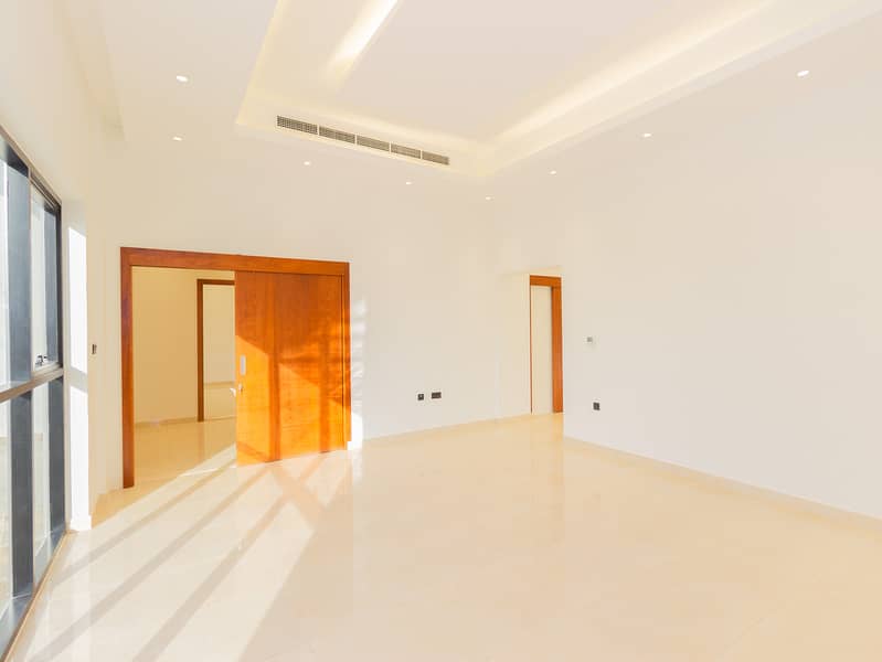 Brand New Arabic Villa / With Elevator / Huge Plot