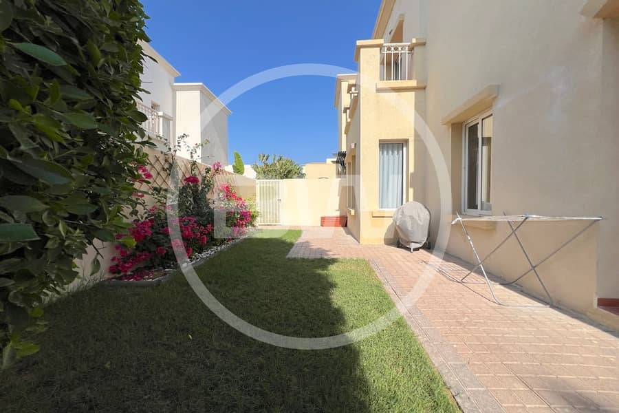 EXCLUSIVE | LAKE VIEW | 3,822 SQFT PLOT