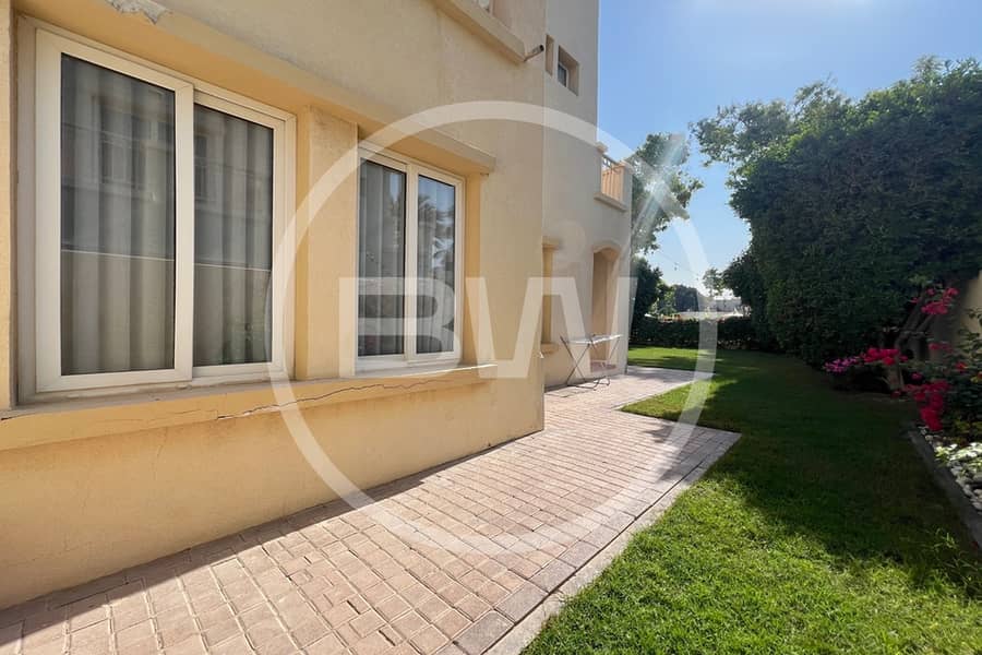 EXCLUSIVE | LAKE VIEW | 3,822 SQFT PLOT - Image 22