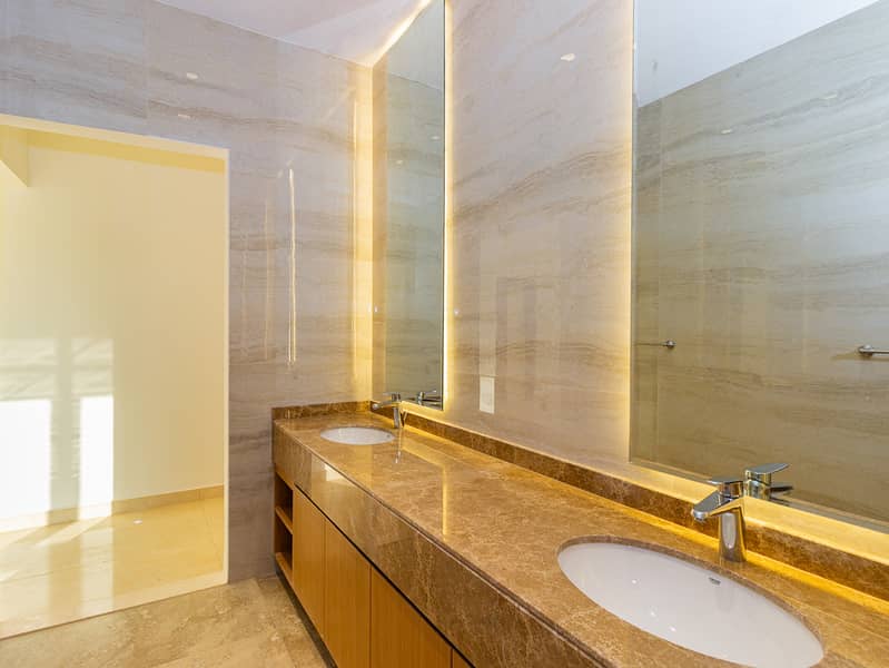 Brand New Arabic Villa / With Elevator / Huge Plot - Image 21