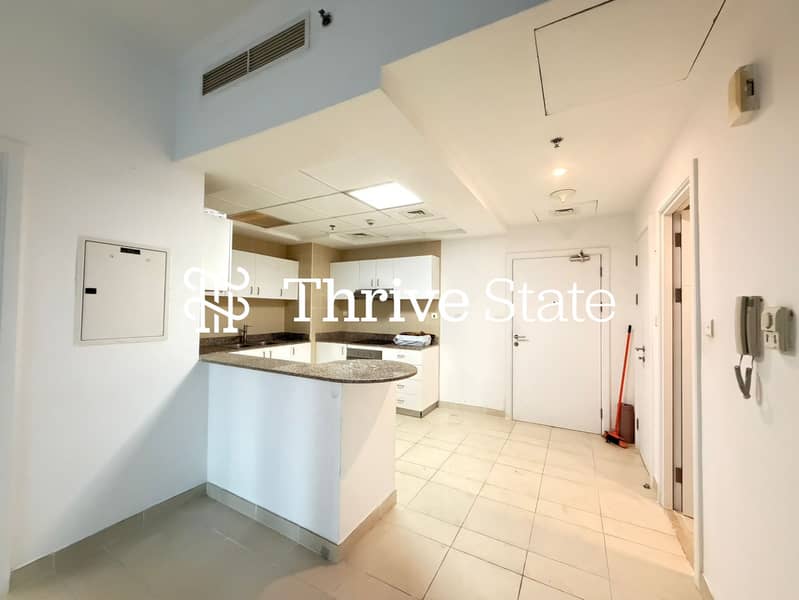 Upgraded | Vacant | Large Layout - Image 7