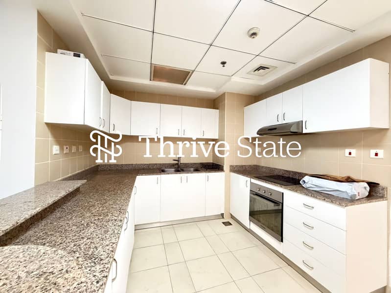 Upgraded | Vacant | Large Layout - Image 10