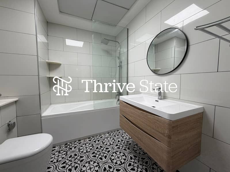 Upgraded | Vacant | Large Layout - Image 19