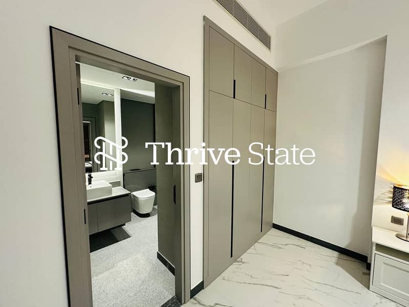 No Construction View| High Floor| Custom Furnished - Image 9