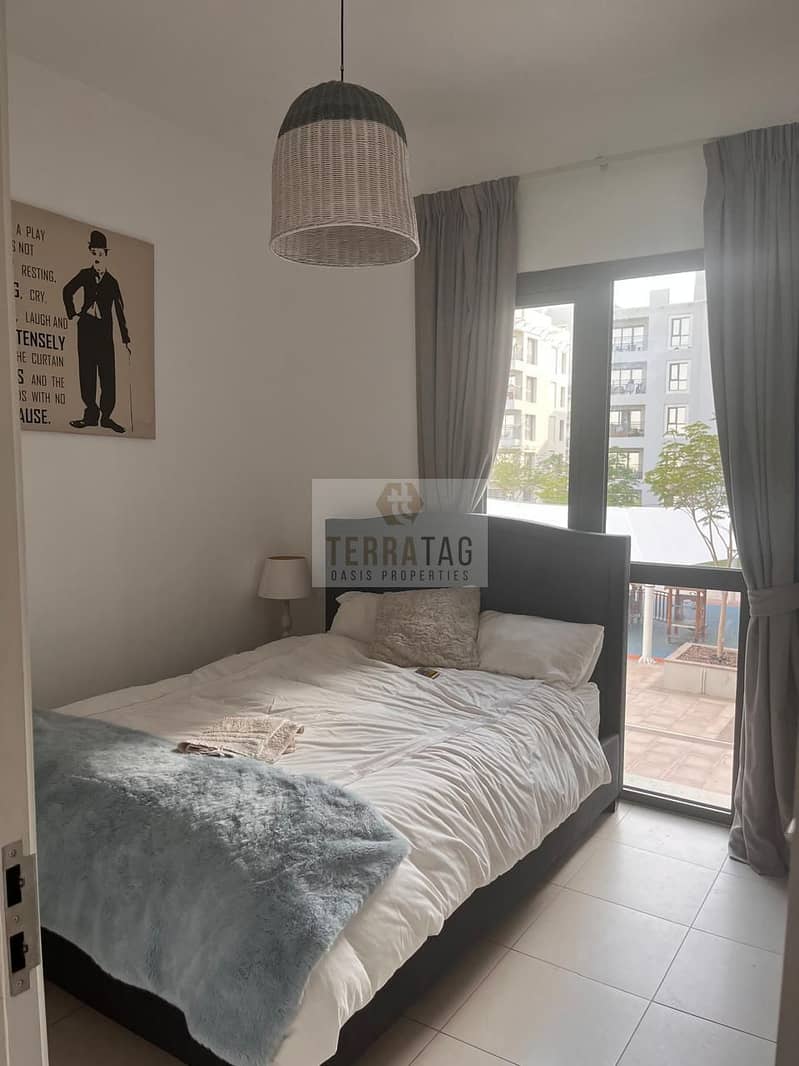 Modern 2-Bedroom Apartment with Park & Pool Views | SAFI 2A, Town Square