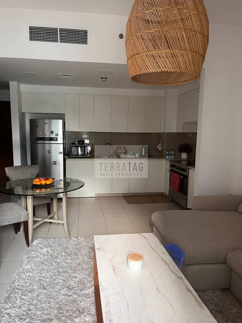 Modern 2-Bedroom Apartment with Park & Pool Views | SAFI 2A, Town Square - Image 6