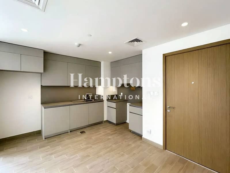 Bright Apt | Lagoon View | Tenanted | Great Offer - Image 6