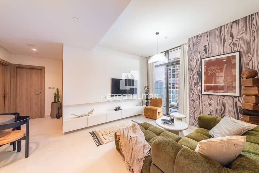 Peninsula One | Corner Unit | Burj Khalifa View