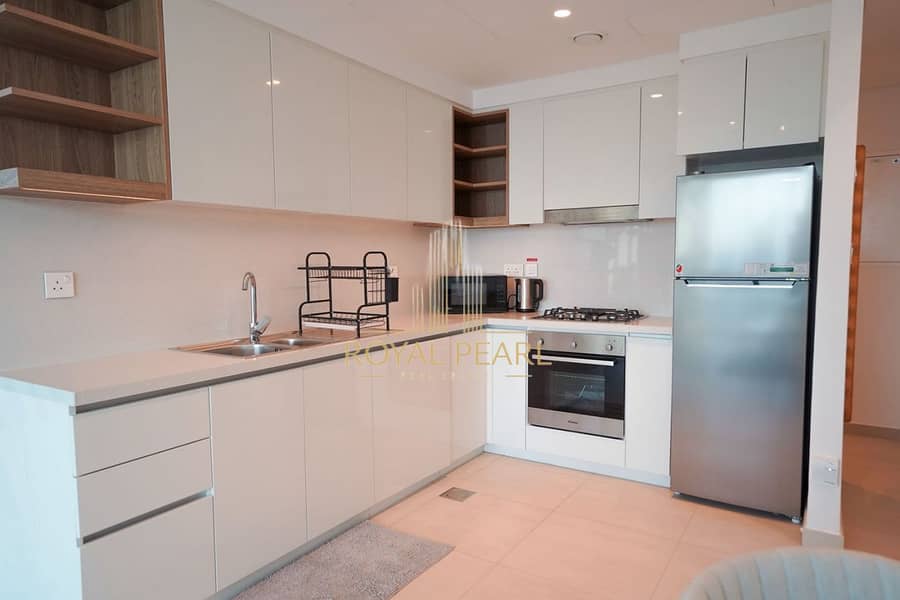 HIGH FLOOR/GOOD INVESTMENT/PANORAMIC VIEWS OF BURJ KHALIFA - Image 9