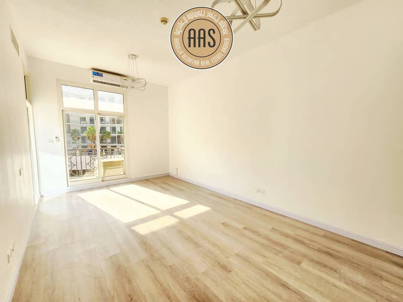 Luxury 2bhk with close kitchen only rent 90k|| garden view || all amenities || arjan - Image 8