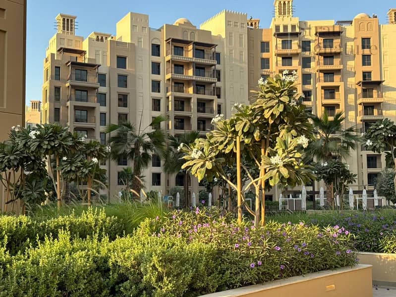 Spacious | Prime Area | High End Apartment - Image 18