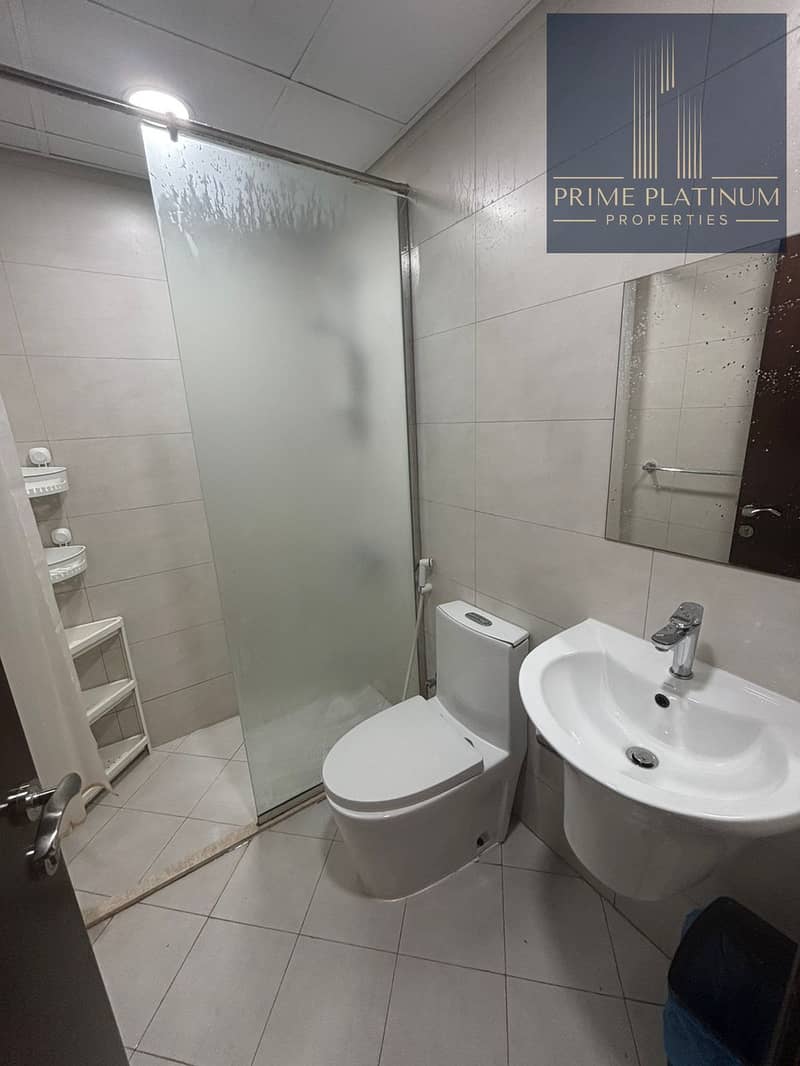 Spacious 1 Bedroom | Fully Furnished | Great Location - Image 17