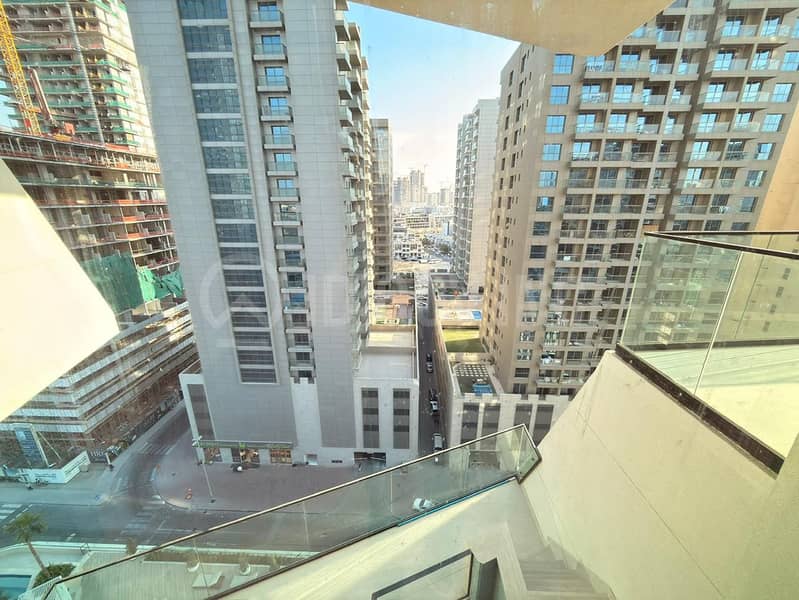 Community View | Prime Location |