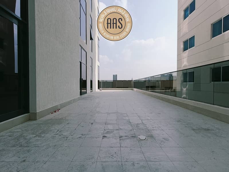 Front of metro brand new luxurious huge 3bhk with big terrace + maid's room - Image 7