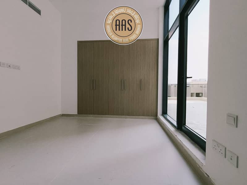 Front of metro brand new luxurious huge 3bhk with big terrace + maid's room - Image 8