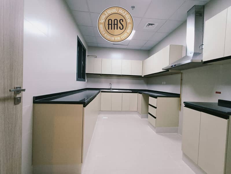 Front of metro brand new luxurious huge 3bhk with big terrace + maid's room - Image 11