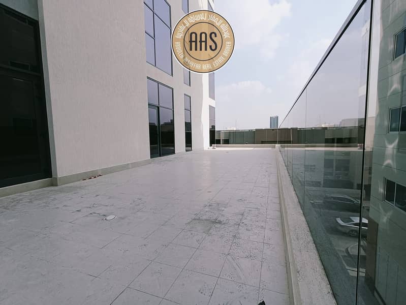 Front of metro brand new luxurious huge 3bhk with big terrace + maid's room - Image 23