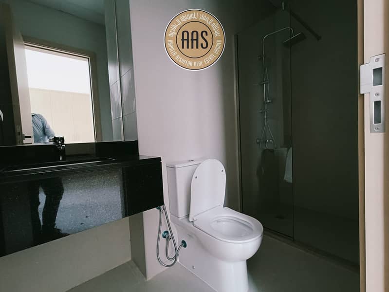 Front of metro brand new luxurious huge 3bhk with big terrace + maid's room - Image 24