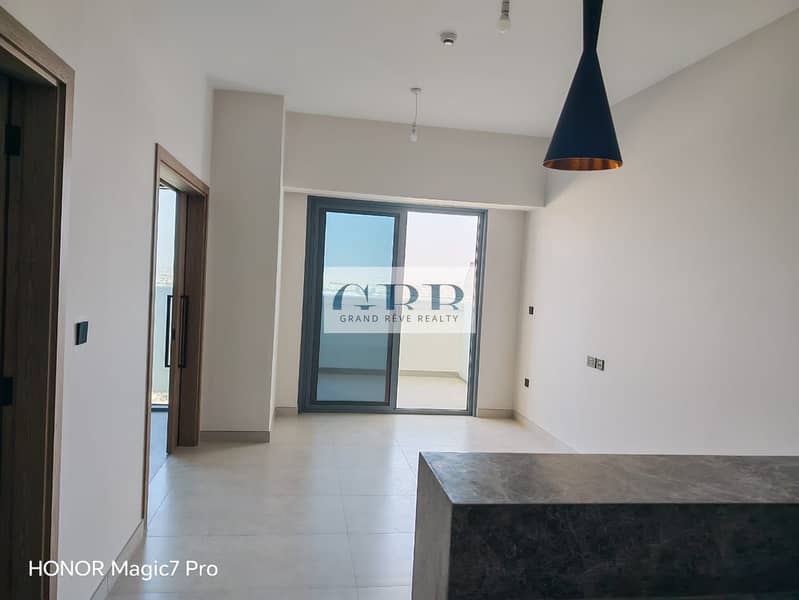 Golf Course View | High Floor | Brand New | Study