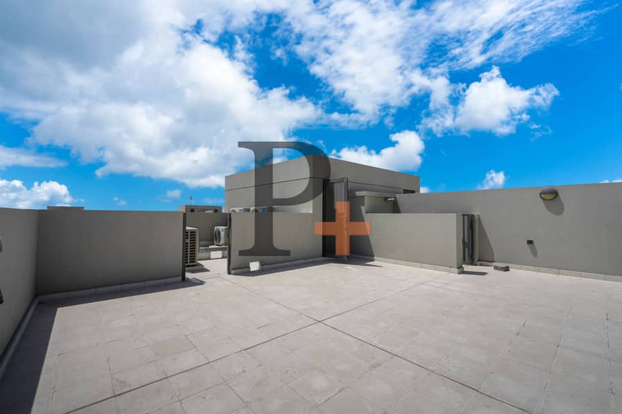 End SD | Landscaped | Steps to Amenities |Mortgage