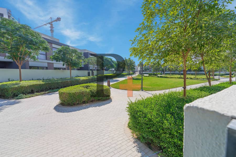 Park View Villa |Bright mornings| Lush Green Views