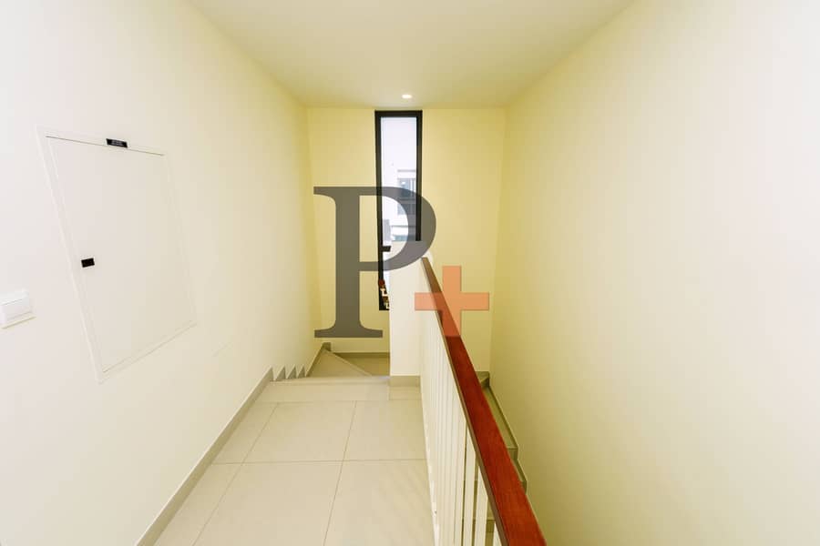 Park View Villa |Bright mornings| Lush Green Views - Image 9