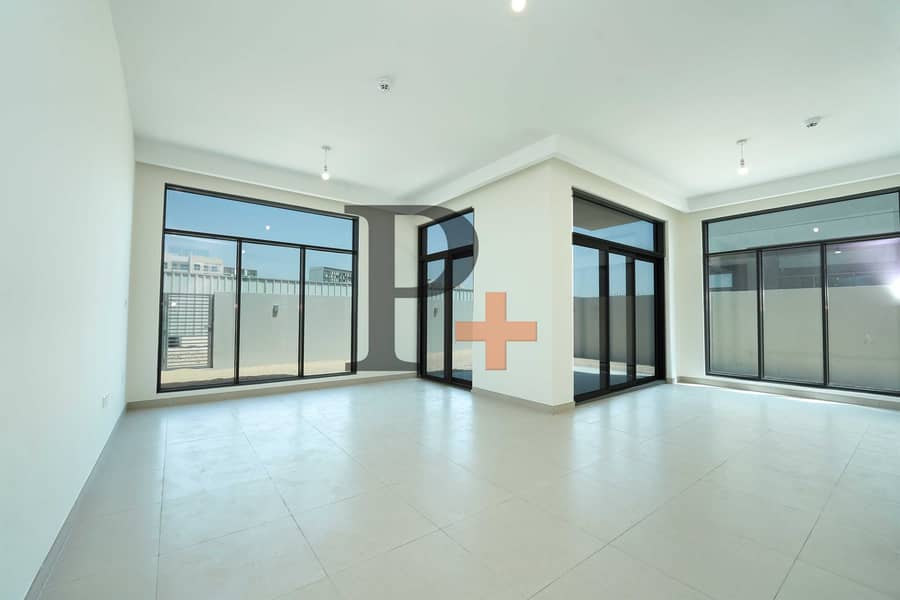 Close to Pond and Pocket Park | Beachfront Living