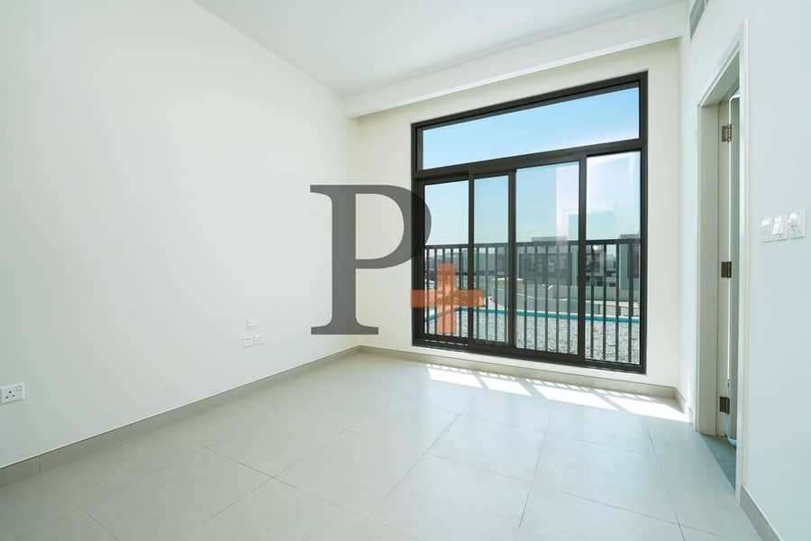 Close to Pond and Pocket Park | Beachfront Living - Image 6