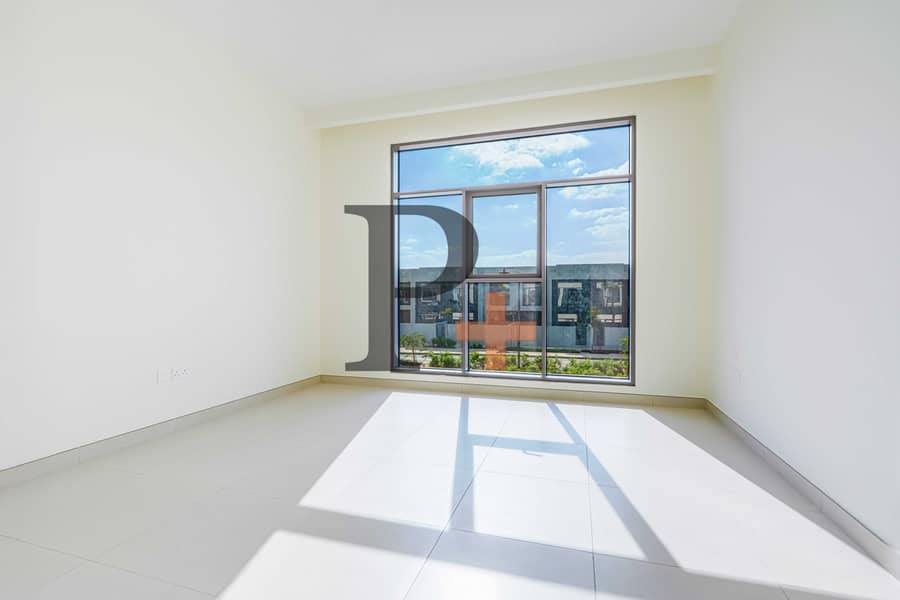 Easy Access | Close to Park Beach | Family Living