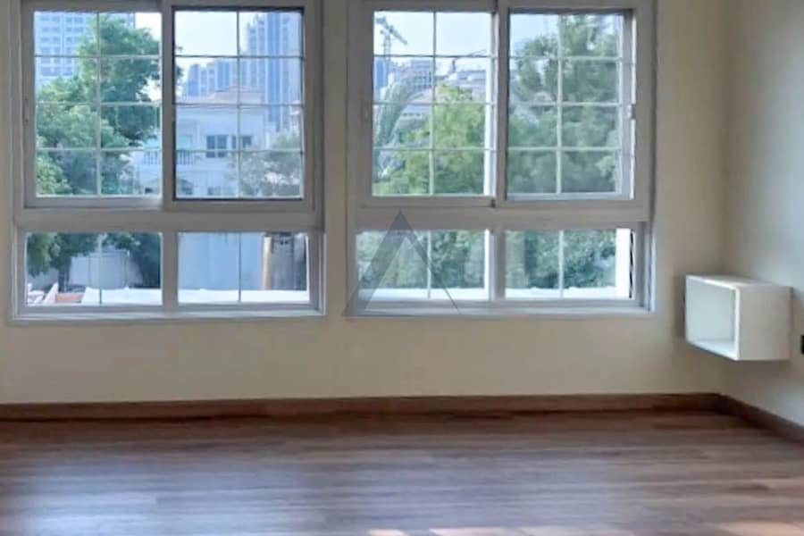 Renovated | 3 BHK +maid | Huge plot | Book now - Image 12