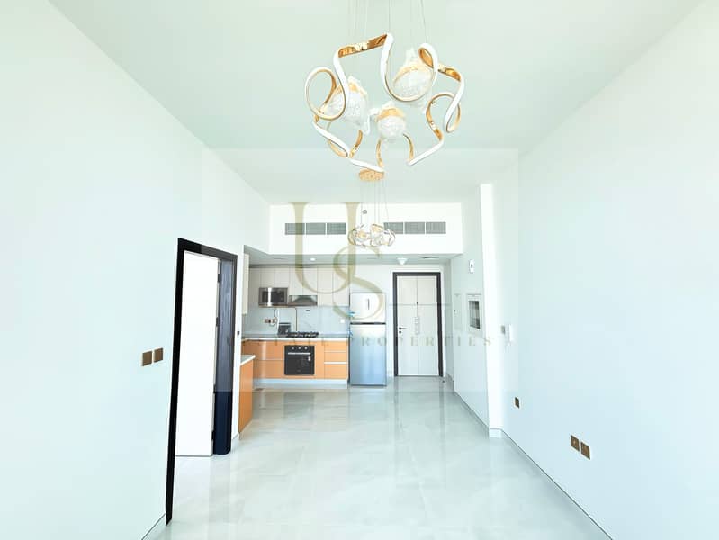 BRAND NEW | HIGH FLOOR | SEMI-FURNISHED