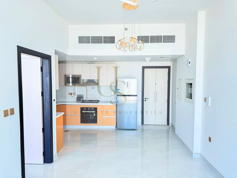 BRAND NEW | HIGH FLOOR | SEMI-FURNISHED