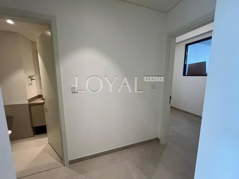 Amazing Location | Best Deal | Ready to move in - Image 15