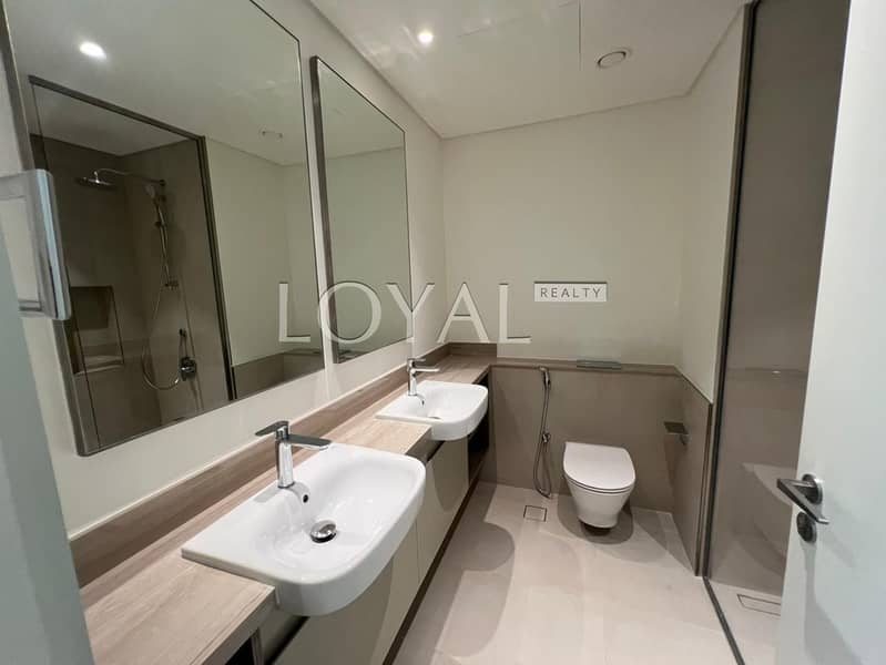 Amazing Location | Best Deal | Ready to move in - Image 18