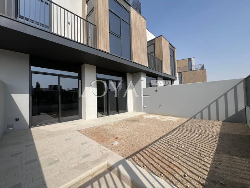 Amazing Location | Best Deal | Ready to move in - Image 20