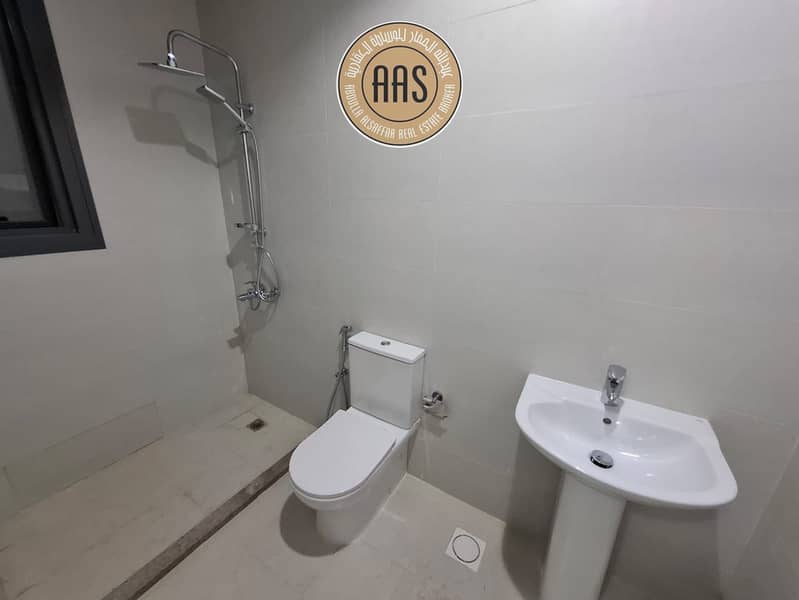 In prime location front of metro brand new lavish huge 3bhk with maid's room - Image 18