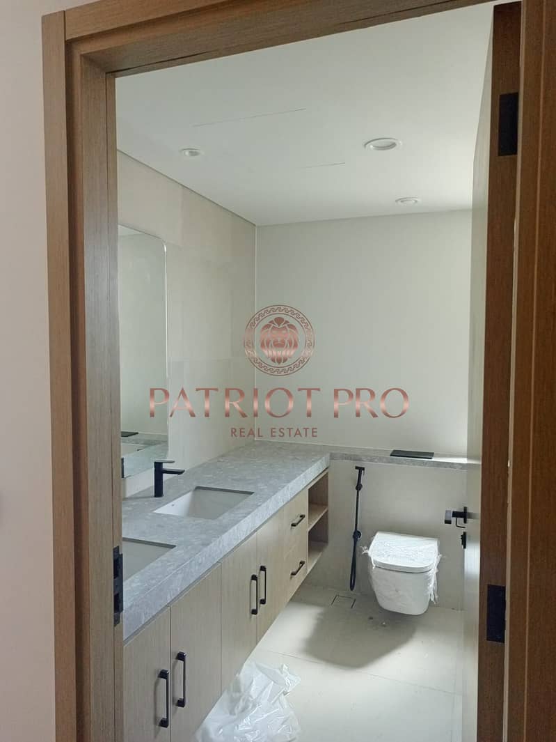 Brand new! Single row! Ready to move - Image 11