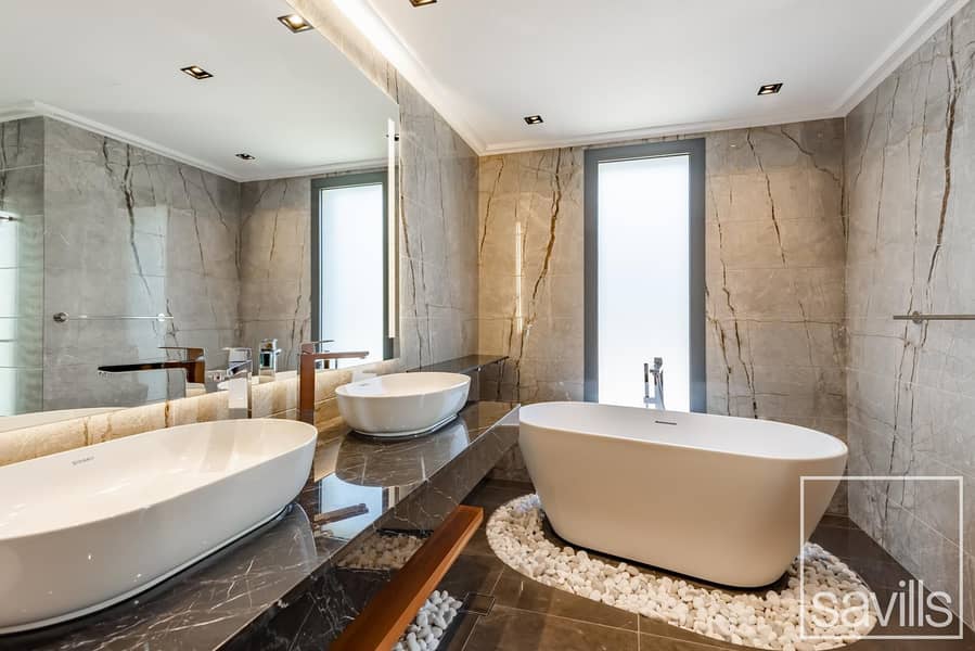 Furnished | Upgraded | Infinity Pool | Lake View - Image 17