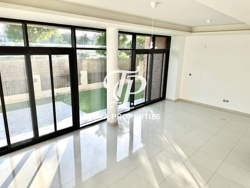 Stand Alone Villa | Single Row | Private Garden